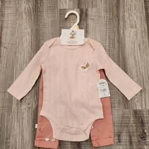 Peanuts Snoopy Light Pink Baby Outfit Set
